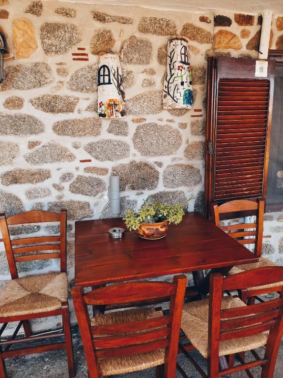 Traditional veranda with painted ceramic details